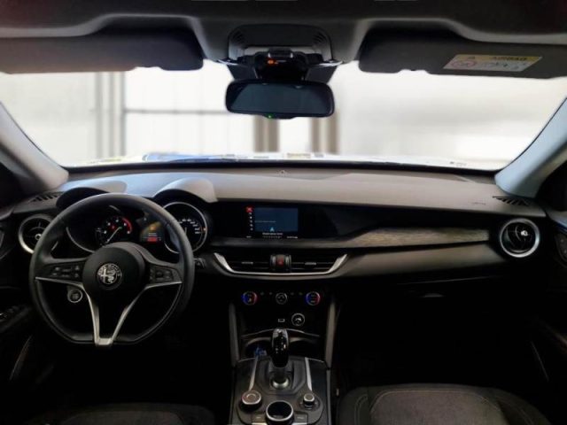 ALFA ROMEO Stelvio usata, con Autoradio