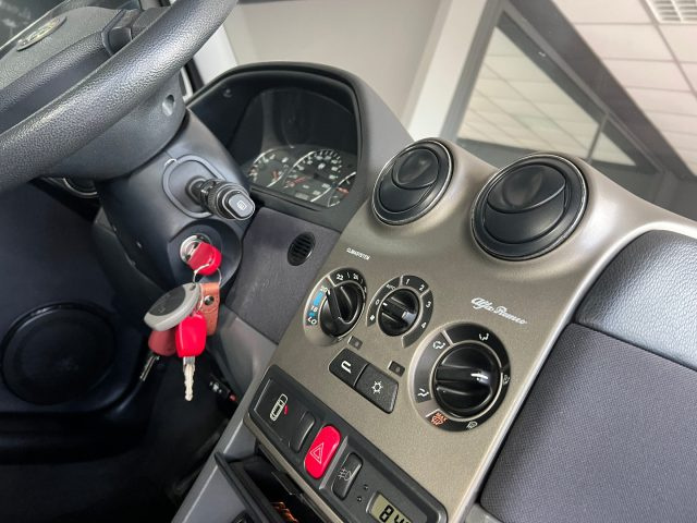 ALFA ROMEO 145 usata, con Chiusura centralizzata