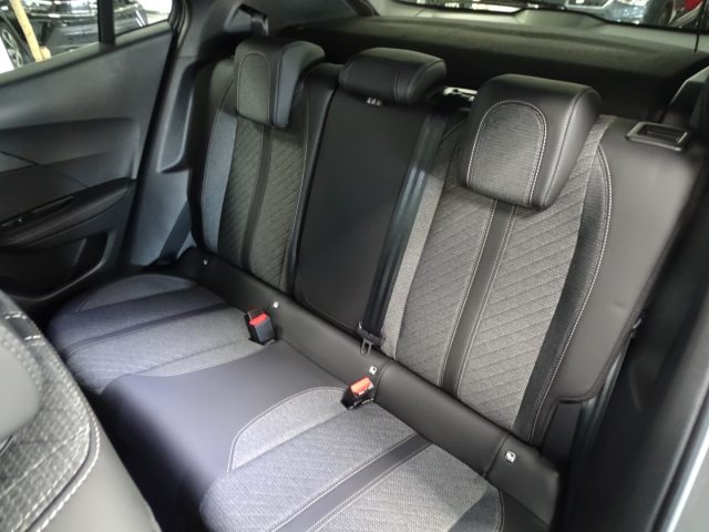 PEUGEOT 2008 usata, con Fari LED