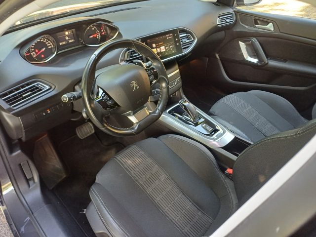 PEUGEOT 308 usata, con Fari LED