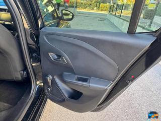 OPEL Corsa usata, con Sedile posteriore sdoppiato