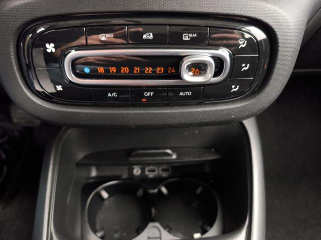 SMART ForTwo usata, con USB