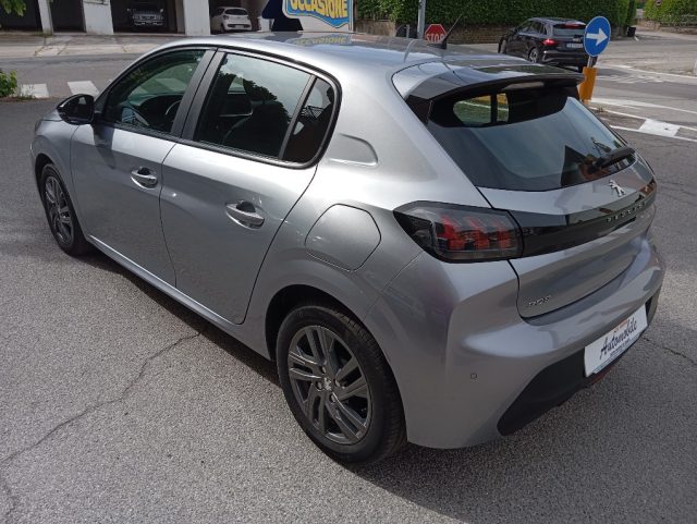 PEUGEOT 208 usata, con Autoradio
