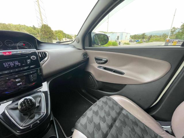 LANCIA Ypsilon usata 19