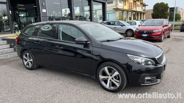 PEUGEOT 308 usata, con Airbag