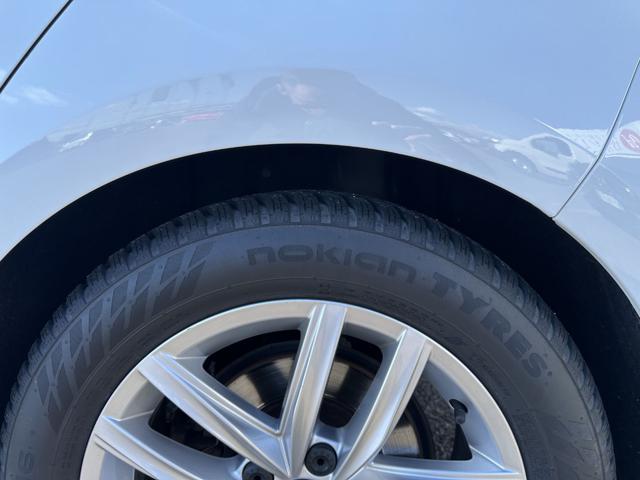 VOLKSWAGEN Golf usata, con Autoradio