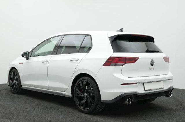 VOLKSWAGEN Golf usata, con Alzacristalli elettrici