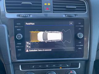 VOLKSWAGEN Golf Variant usata, con Cruise Control