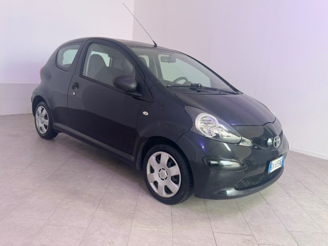 TOYOTA Aygo usata 1