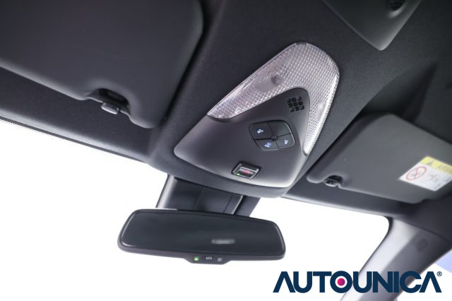 TOYOTA C-HR usata, con Isofix