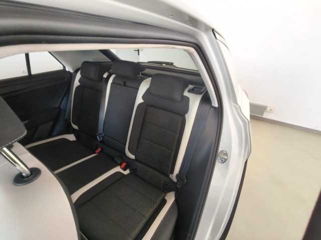VOLKSWAGEN T-Roc usata, con Controllo trazione