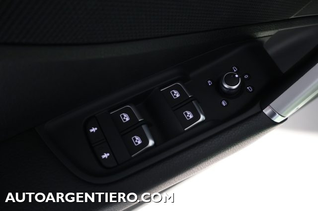 AUDI Q2 usata, con Controllo automatico clima