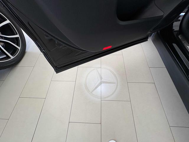 MERCEDES-BENZ GLB 200 usata, con Specchietti laterali elettrici
