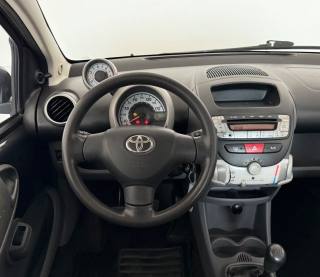 TOYOTA Aygo usata 12