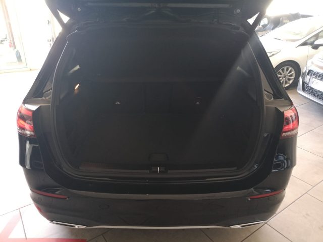 MERCEDES-BENZ B 180 usata, con Sistema di navigazione