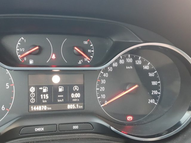 OPEL Grandland X usata, con Controllo automatico clima