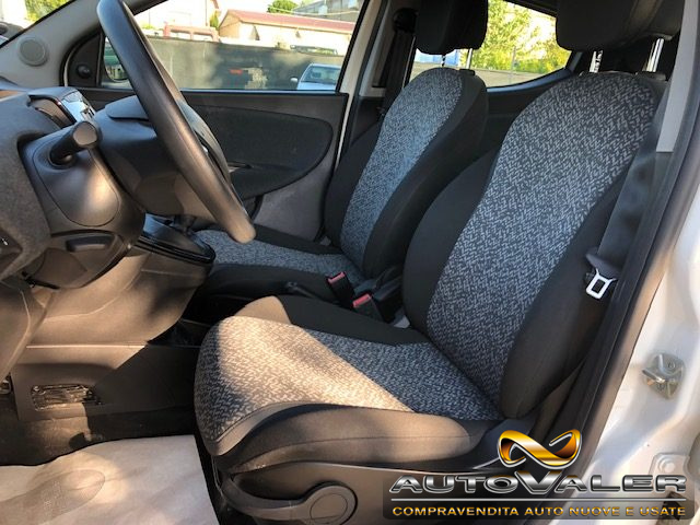 LANCIA Ypsilon usata, con Servosterzo