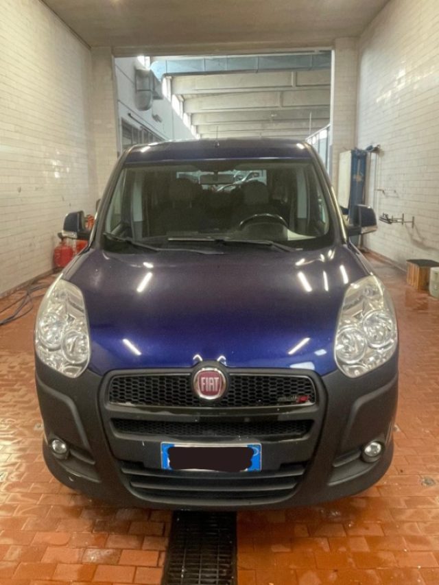 FIAT Doblo usata, con Specchietti laterali elettrici