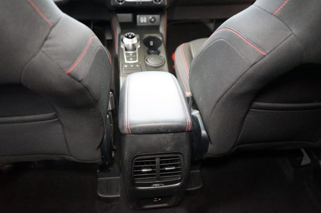 FORD Kuga usata, con Sensori di parcheggio posteriori