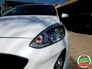 FORD Fiesta usata, con Specchietti laterali elettrici