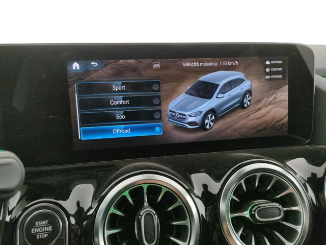 MERCEDES-BENZ GLA 200 usata, con Autoradio digitale