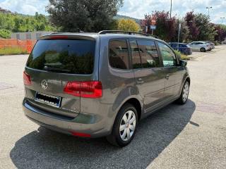 VOLKSWAGEN Touran usata, con Autoradio