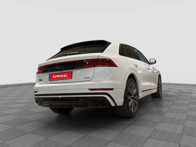 AUDI Q8 usata 4