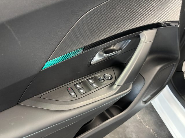 PEUGEOT 2008 usata, con Portapacchi