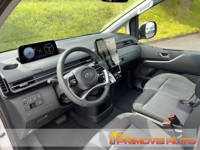 HYUNDAI Staria usata, con ABS