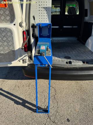 VOLKSWAGEN Caddy usata 44