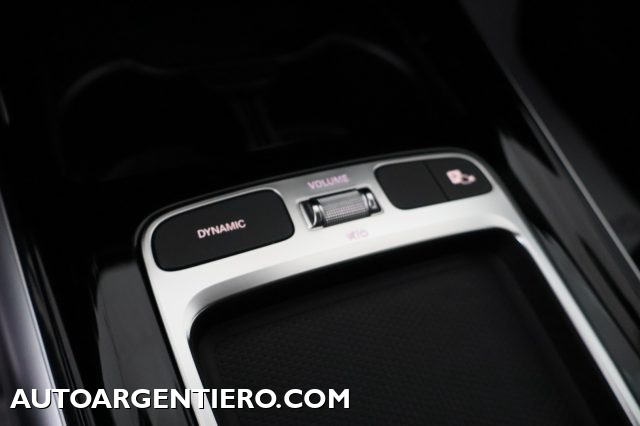 MERCEDES-BENZ GLA 180 usata, con Park Distance Control