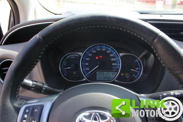 TOYOTA Yaris usata, con MP3