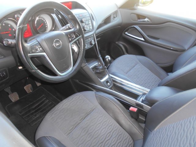 OPEL Zafira Tourer usata, con Autoradio