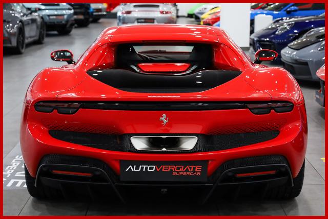 FERRARI 296 usata, con Autoradio