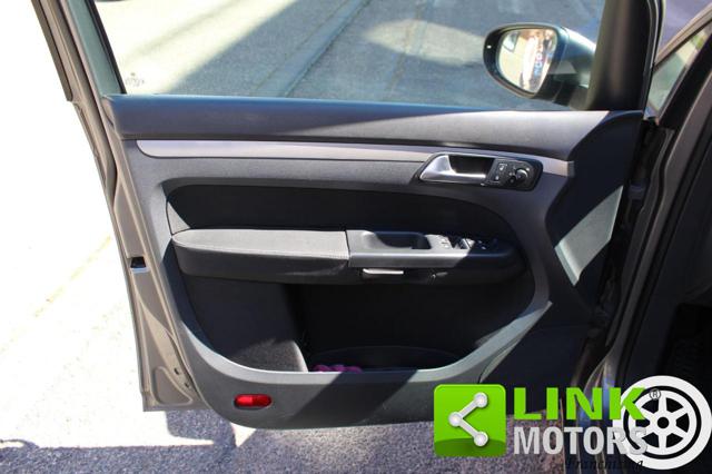 VOLKSWAGEN Touran usata, con Controllo trazione