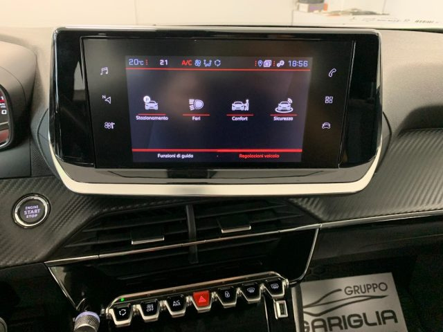 PEUGEOT 2008 usata, con Vetri oscurati