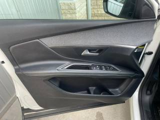 PEUGEOT 3008 usata, con Vetri oscurati