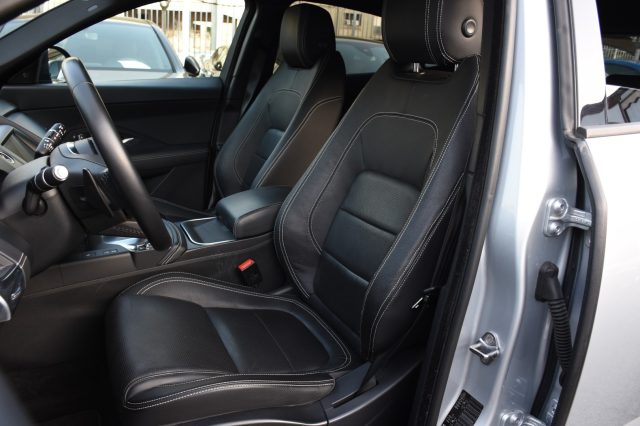 JAGUAR E-Pace usata, con Boardcomputer