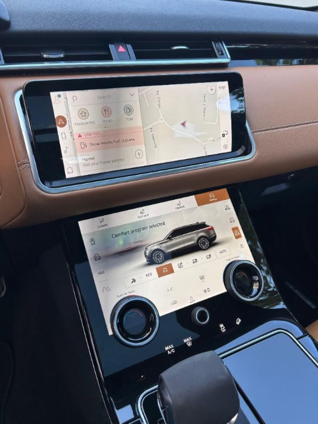 LAND ROVER Range Rover Velar usata, con Autoradio