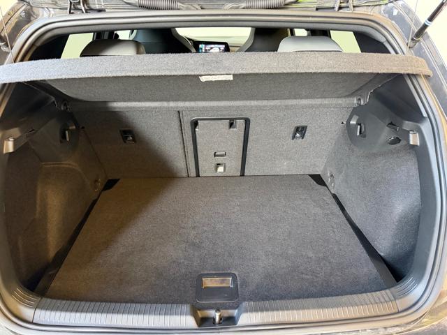 VOLKSWAGEN Golf usata, con Cruise Control
