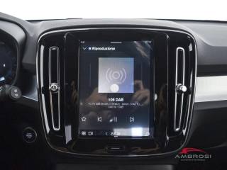 VOLVO XC40 usata 12