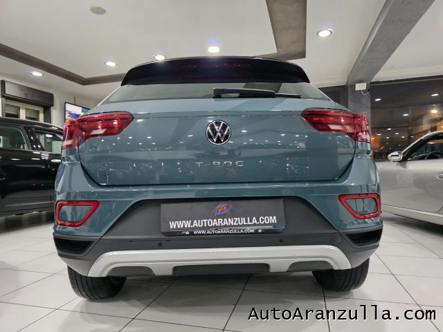 VOLKSWAGEN T-Roc usata, con Autoradio digitale