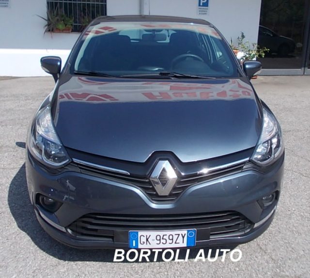 RENAULT Clio usata, con Airbag