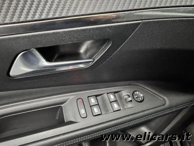 PEUGEOT 3008 usata, con Sistema di navigazione