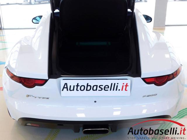 JAGUAR F-Type usata, con Leve al volante