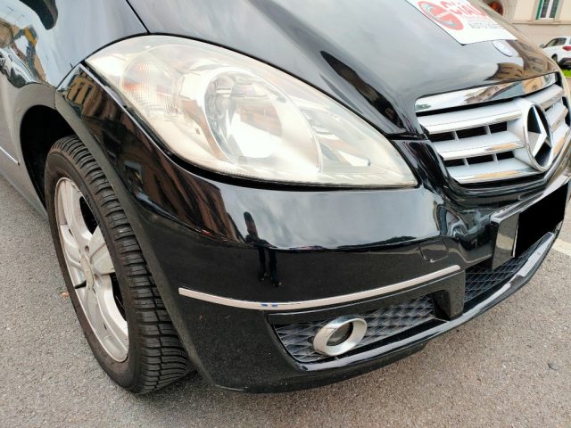 MERCEDES-BENZ A 180 usata, con Sensore di luce