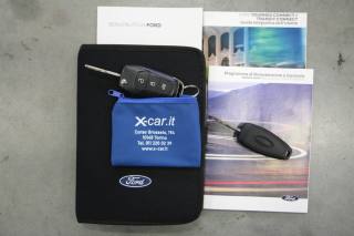 FORD Transit Connect usata, con USB