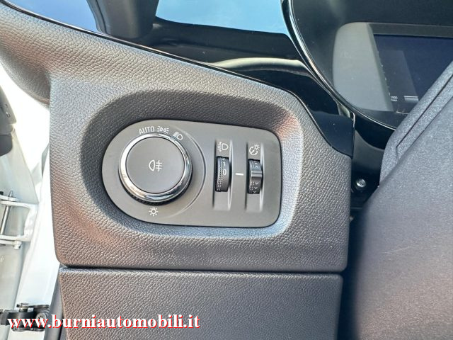 OPEL Corsa usata, con Autoradio digitale