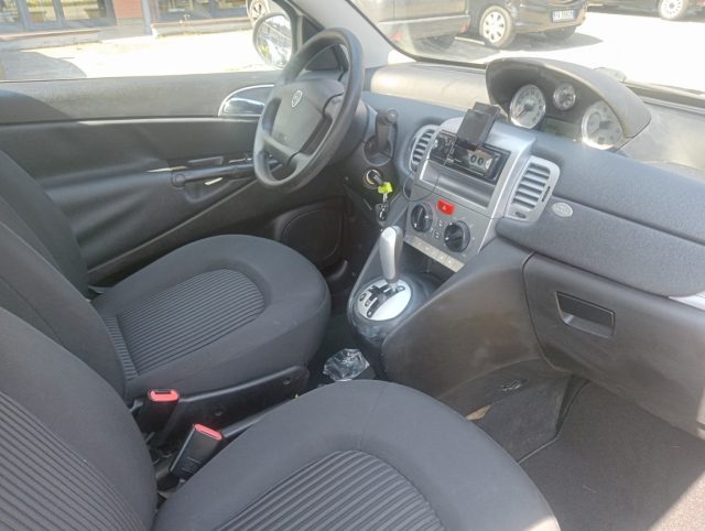 LANCIA Ypsilon usata, con Pneumatici quattro stagioni