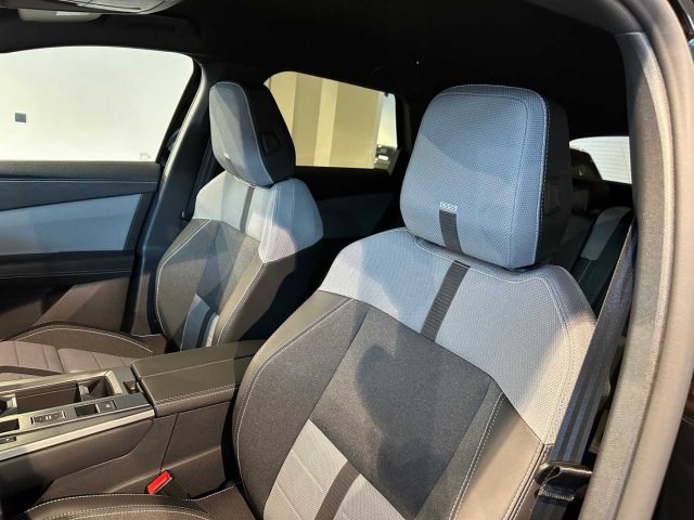OPEL Grandland usata, con Sensori di parcheggio posteriori